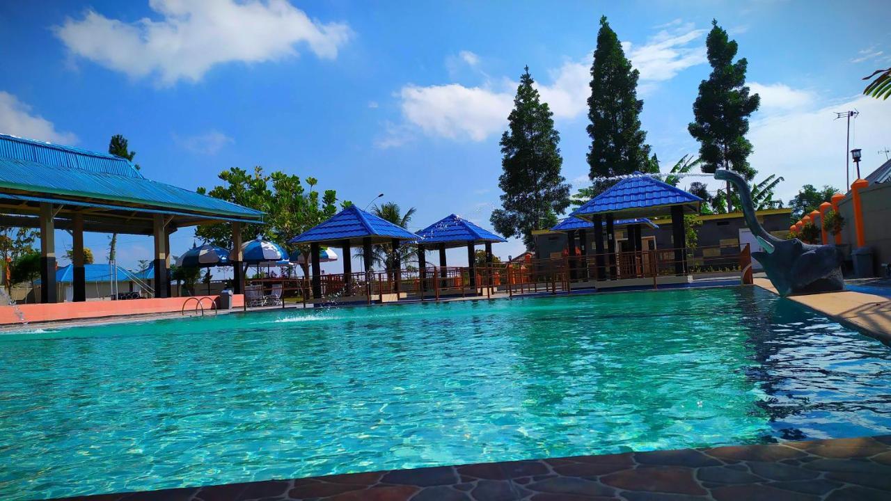 Grand Dian Hotel Guci Tegal  Exterior photo